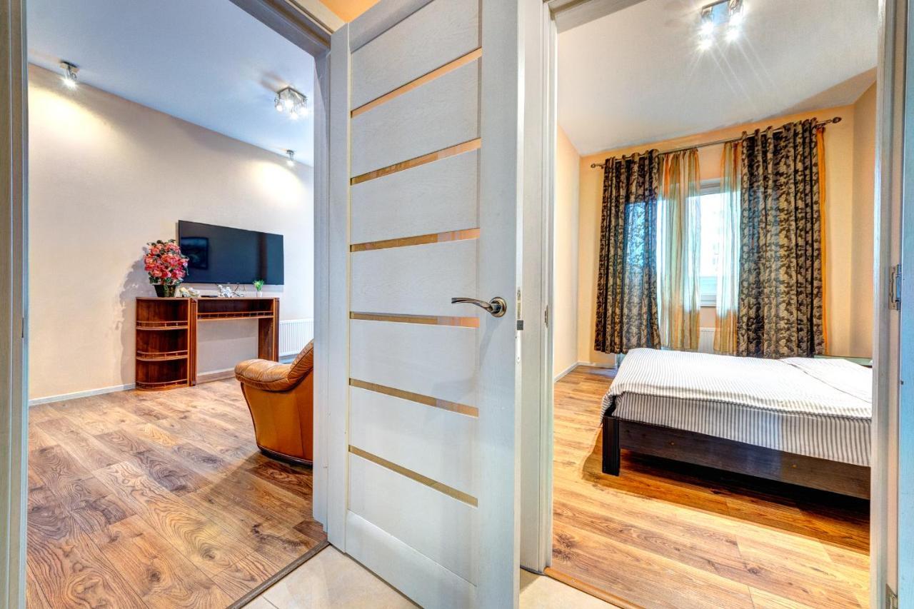 Apartments Near Kiev Botanical Garden Ym.Hryshka Luaran gambar