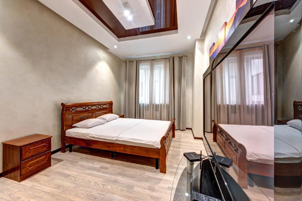 Apartments Near Kiev Botanical Garden Ym.Hryshka Luaran gambar