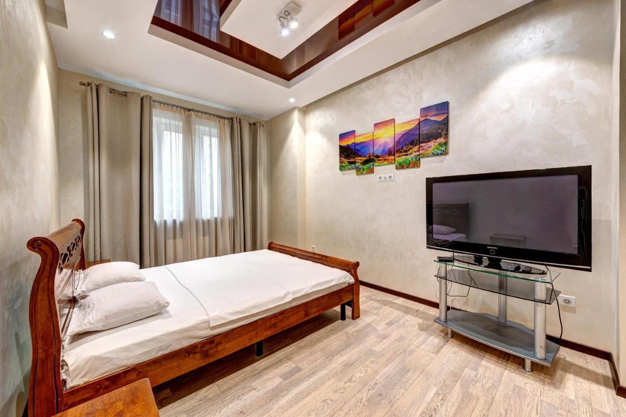 Apartments Near Kiev Botanical Garden Ym.Hryshka Luaran gambar