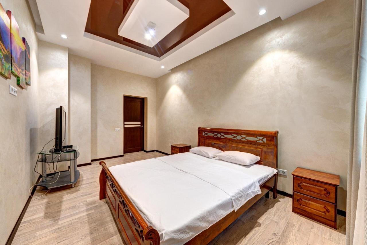 Apartments Near Kiev Botanical Garden Ym.Hryshka Luaran gambar